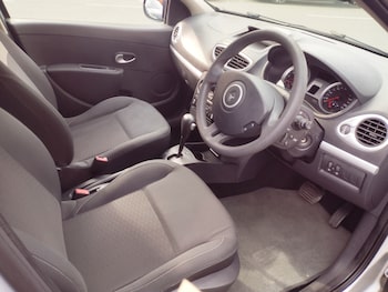 Used Renault Clio 2009 for sale - 77965313: Photo