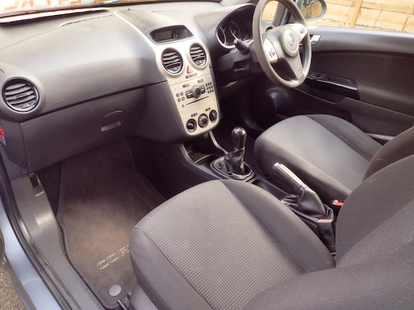 Used Vauxhall Corsa 2010 for sale - 72086520: Photo 6