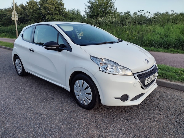 Used Peugeot 208 2014 for sale - 74157573: Photo 13