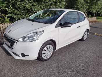 Used Peugeot 208 2014 for sale - 74157573: Photo