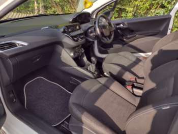 Used Peugeot 208 2014 for sale - 74157573: Photo