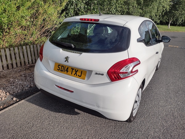 Used Peugeot 208 2014 for sale - 74157573: Photo 6