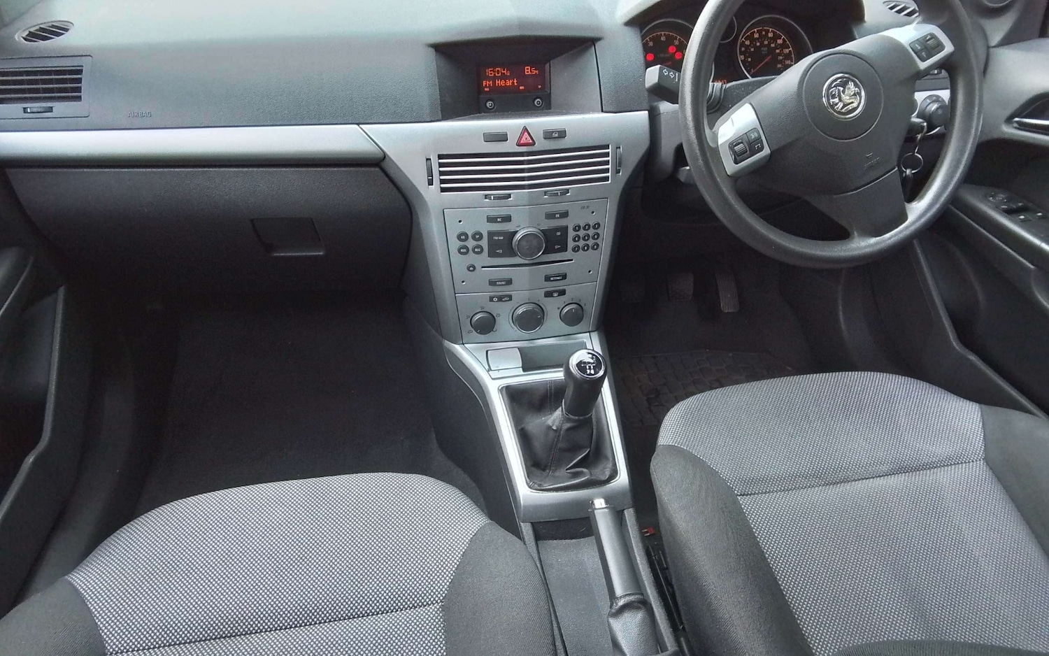 Used Vauxhall Astra 2010 for sale - 77767972: Photo 10