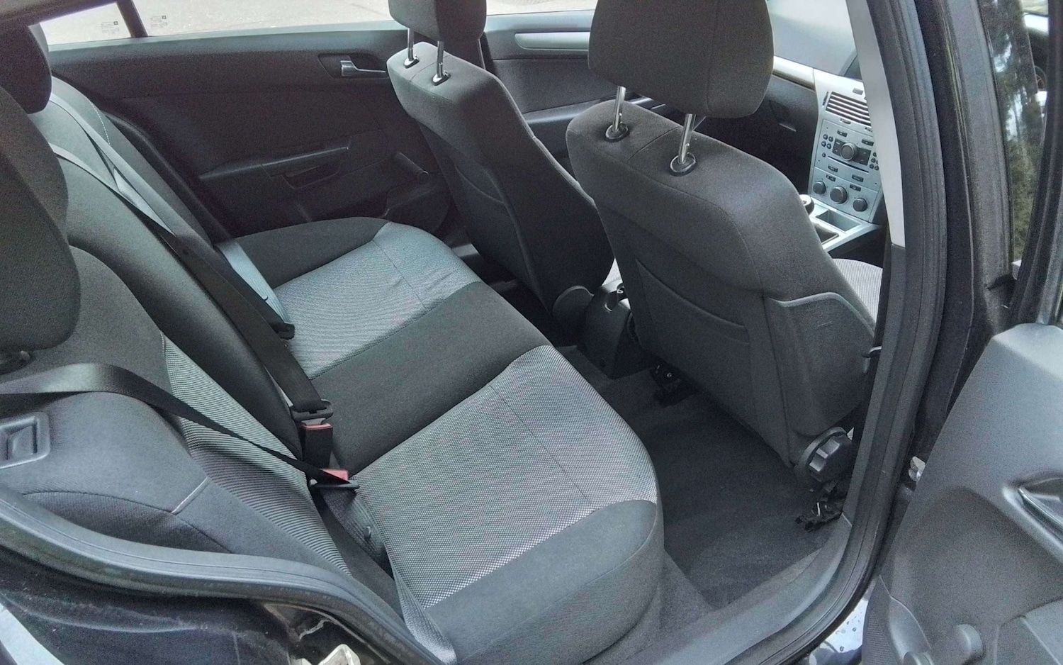 Used Vauxhall Astra 2010 for sale - 77767972: Photo 14