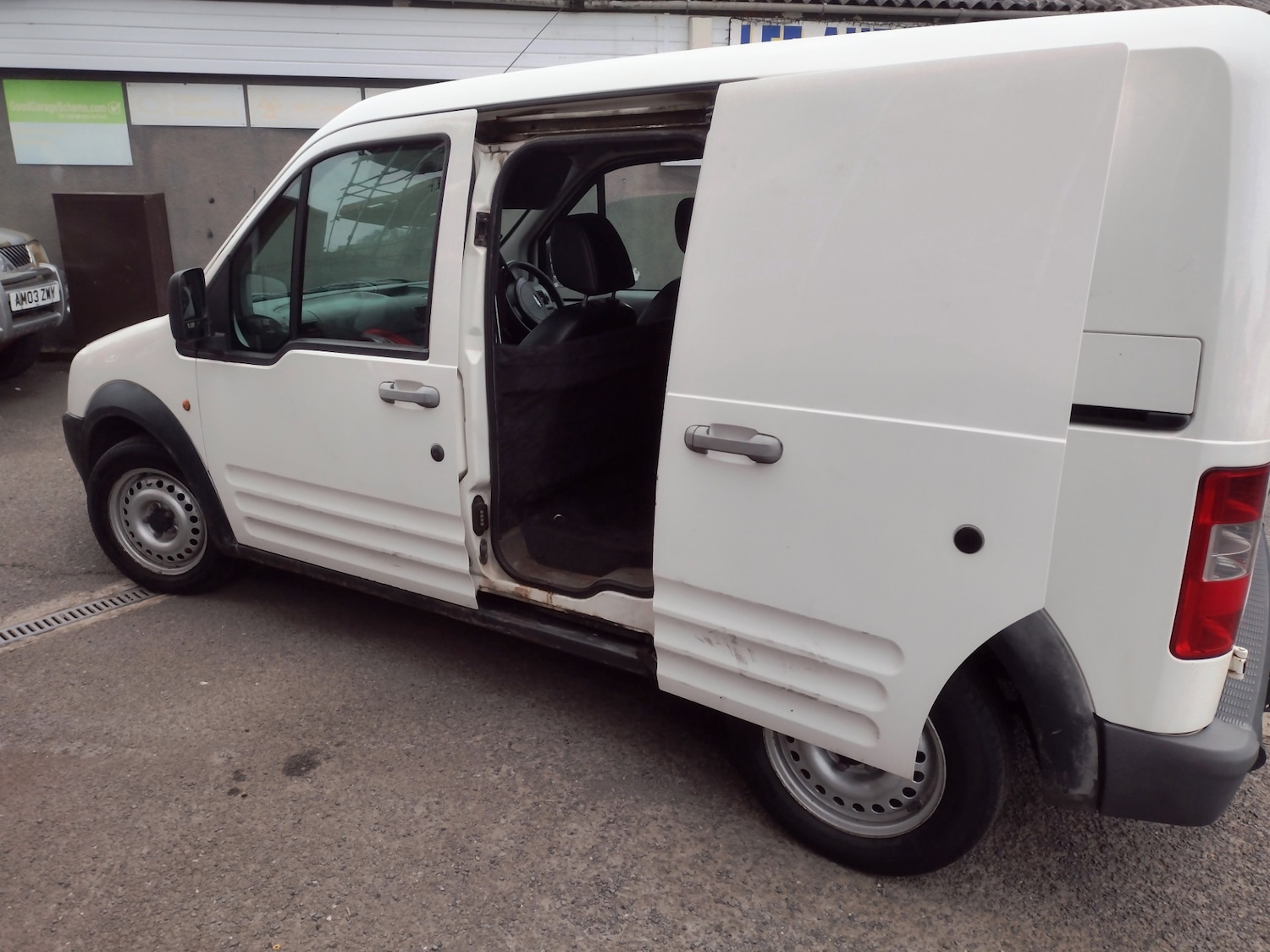 Used Ford Transit Connect 2005 for sale - 77521833: Photo 12