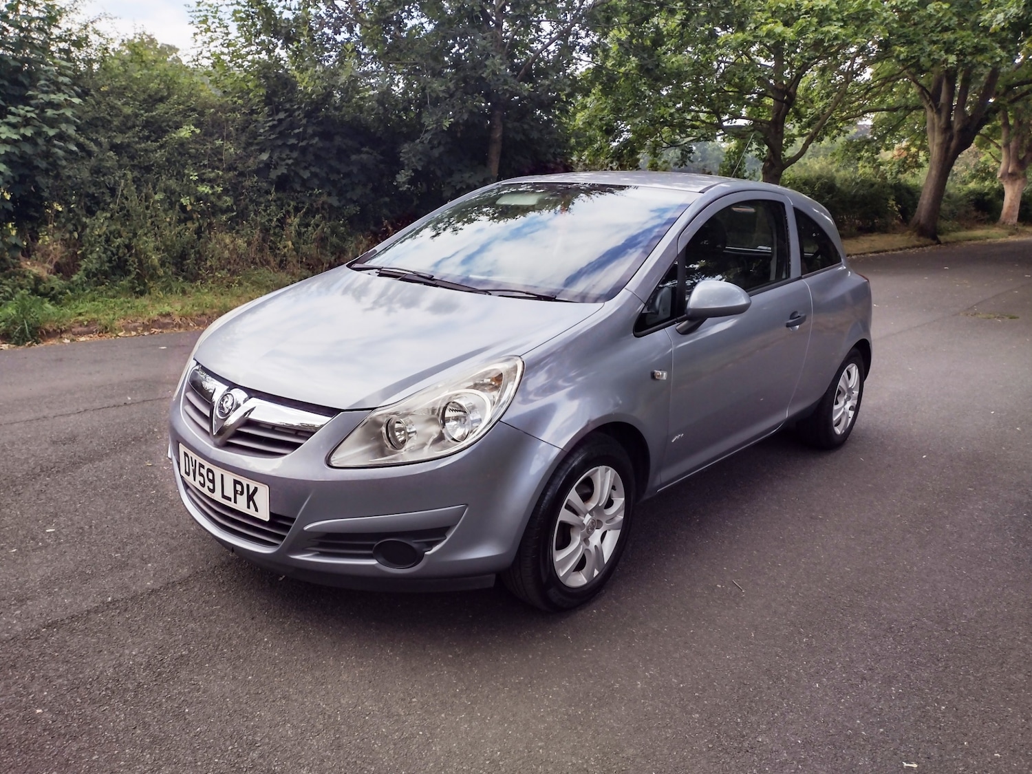 Used Vauxhall Corsa 2010 for sale - 76480564: Photo 3