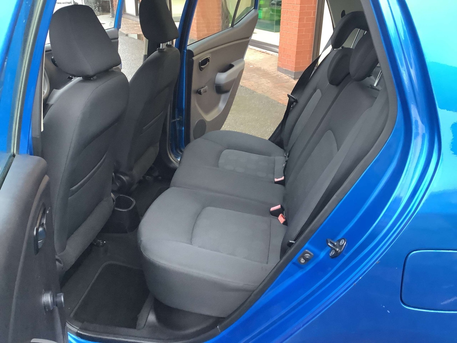 Used Hyundai i10 2010 for sale - 76631227: Photo 10