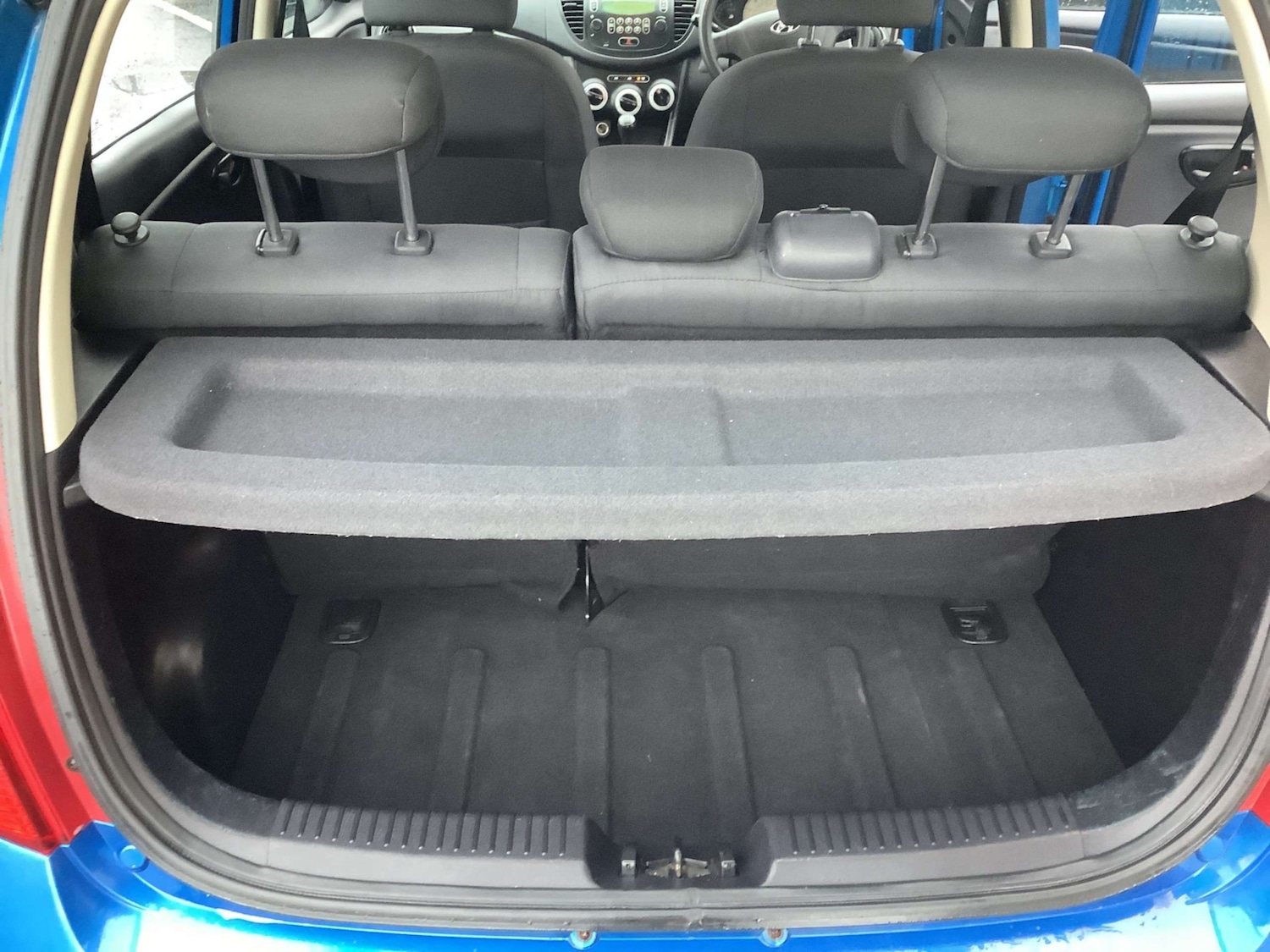 Used Hyundai i10 2010 for sale - 76631227: Photo 12