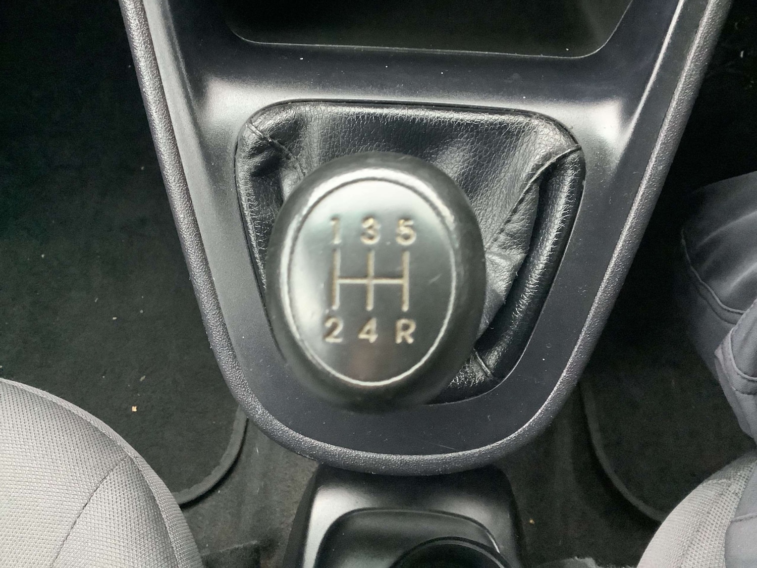 Used Hyundai i10 2010 for sale - 76631227: Photo 13