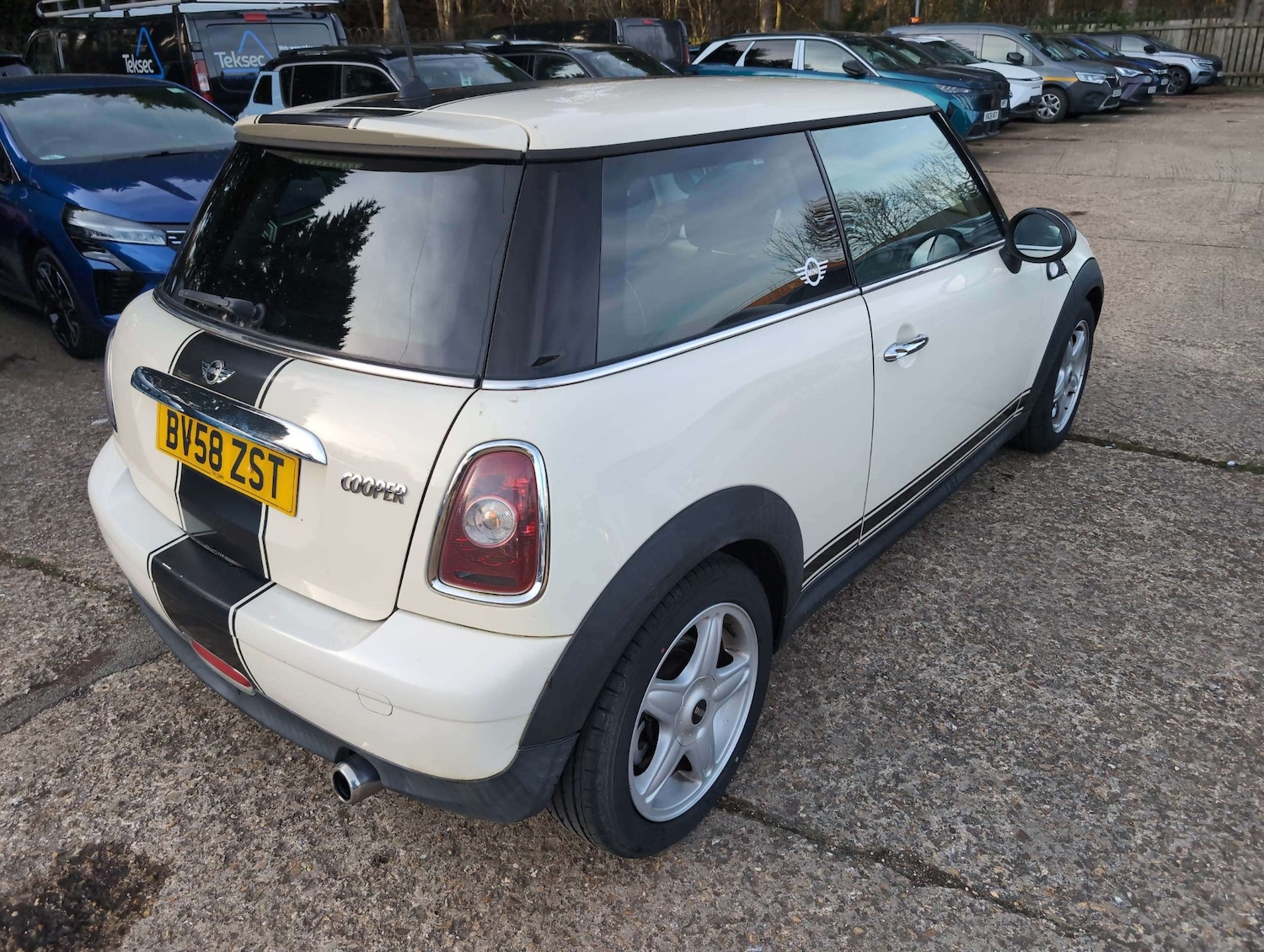 Used MINI Hatch 2008 for sale - 77721145: Photo 6