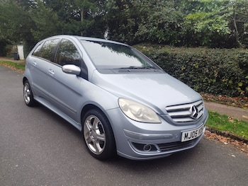 Mercedes-Benz - B Class