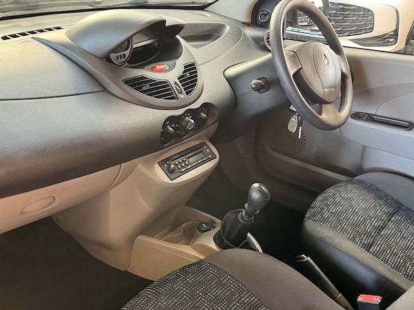 Used Renault Twingo 2010 for sale - 73856488: Photo 6
