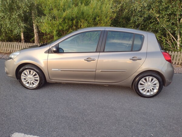 Used Renault Clio 2012 for sale - 75039486: Photo 11
