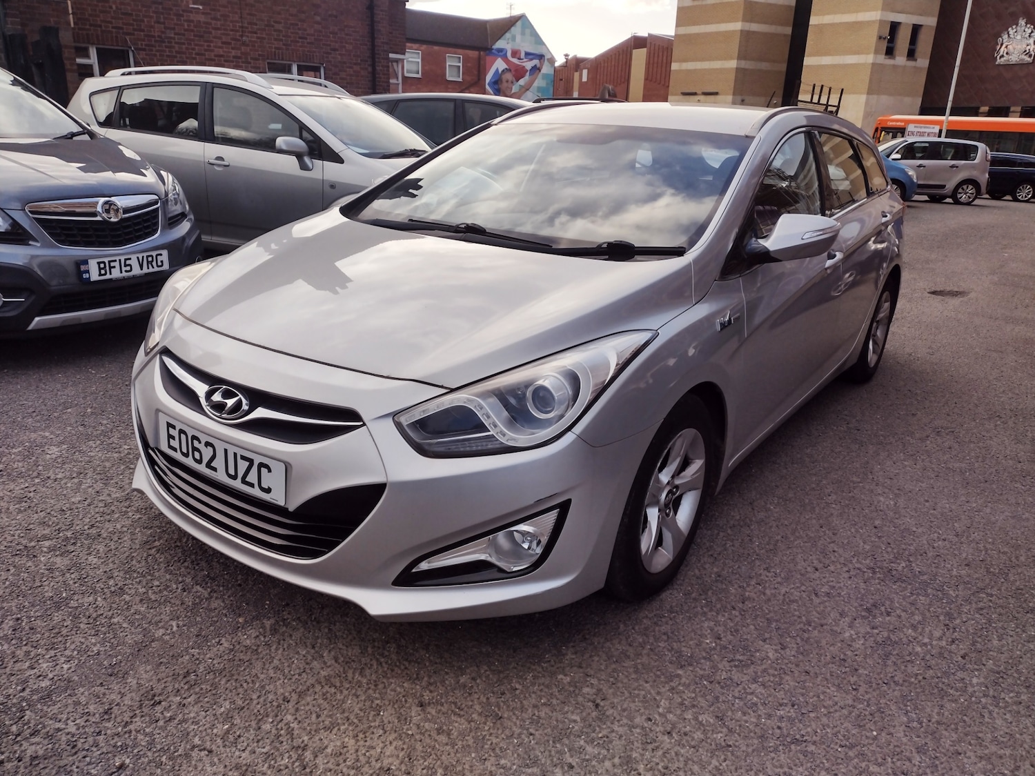 Used Hyundai i40 2012 for sale - 77749411: Photo 2