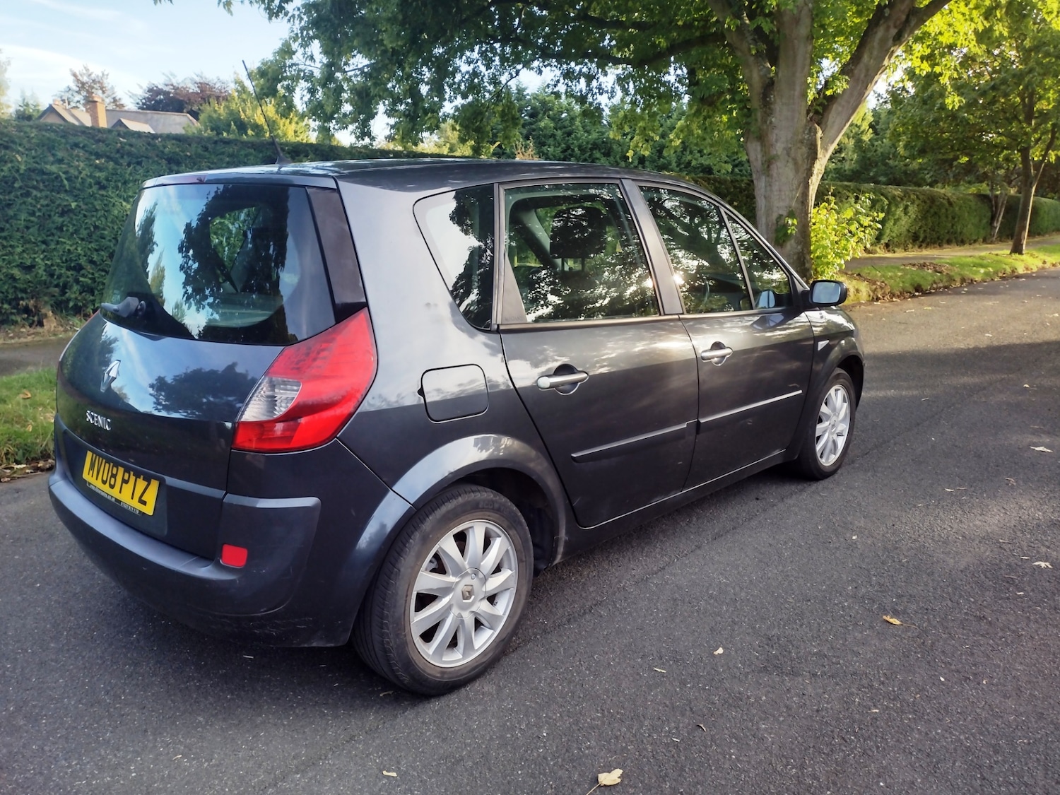 Used Renault Scenic 2008 for sale - 76480568: Photo 2