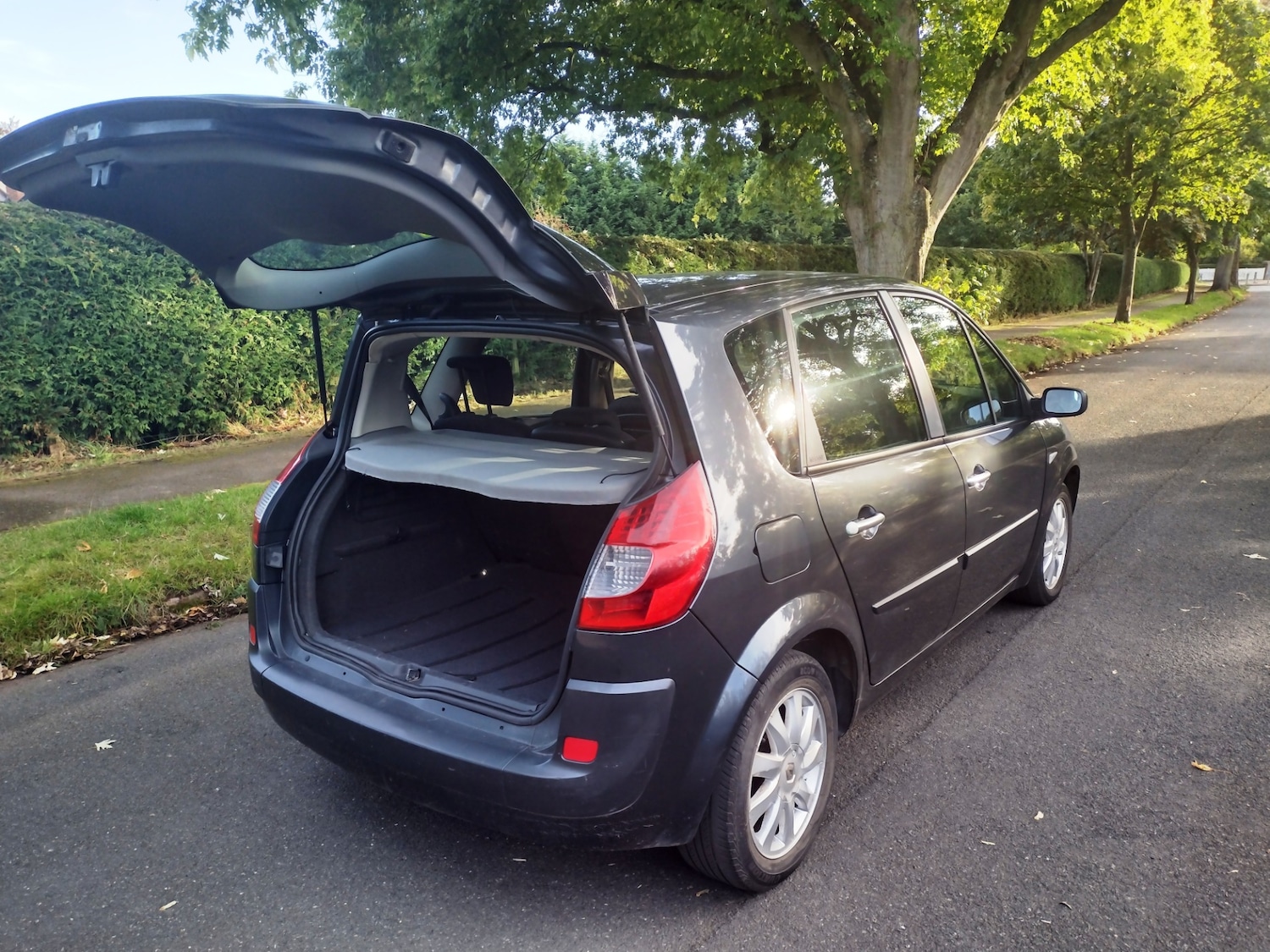 Used Renault Scenic 2008 for sale - 76480568: Photo 3