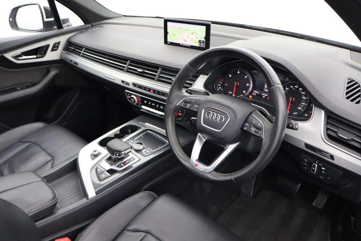 Used Audi Q7 2015 for sale - 76601977: Photo 12