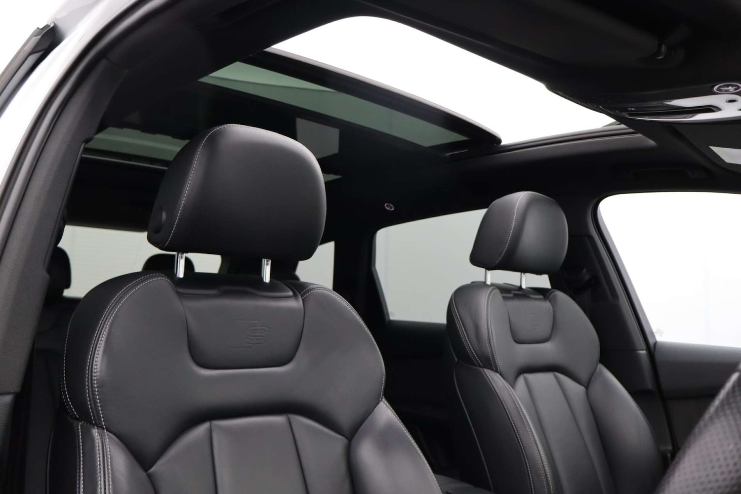 Used Audi Q7 2015 for sale - 76601977: Photo 13