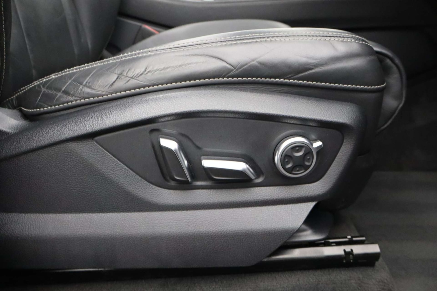 Used Audi Q7 2015 for sale - 76601977: Photo 19