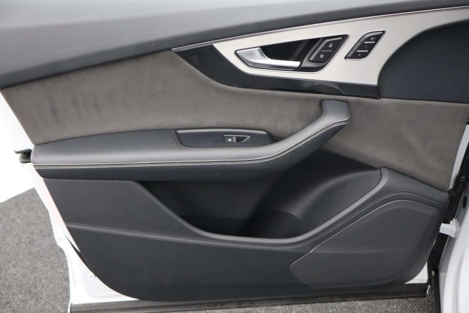 Used Audi Q7 2015 for sale - 76601977: Photo 41