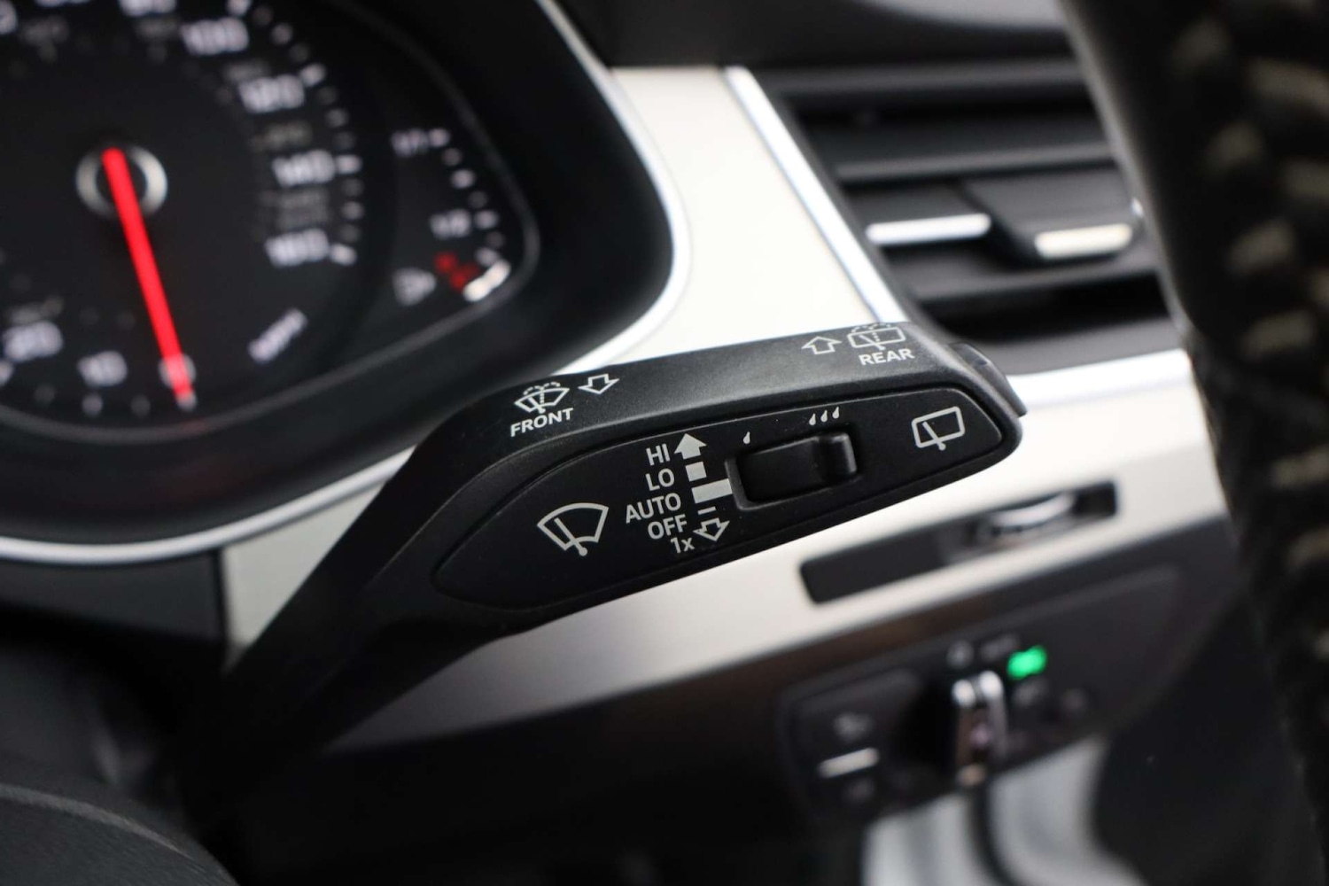 Used Audi Q7 2015 for sale - 76601977: Photo 48