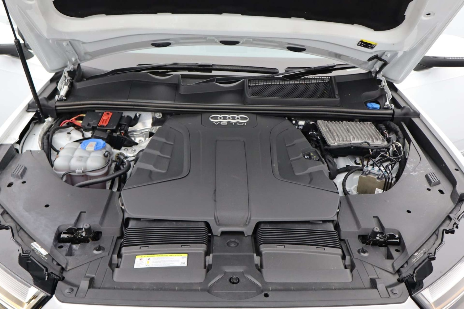 Used Audi Q7 2015 for sale - 76601977: Photo 69