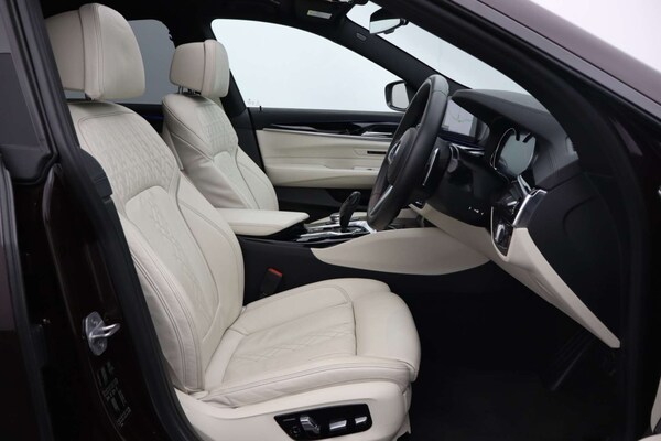 Used BMW 6 Series 2018 for sale - 76182663: Photo 2