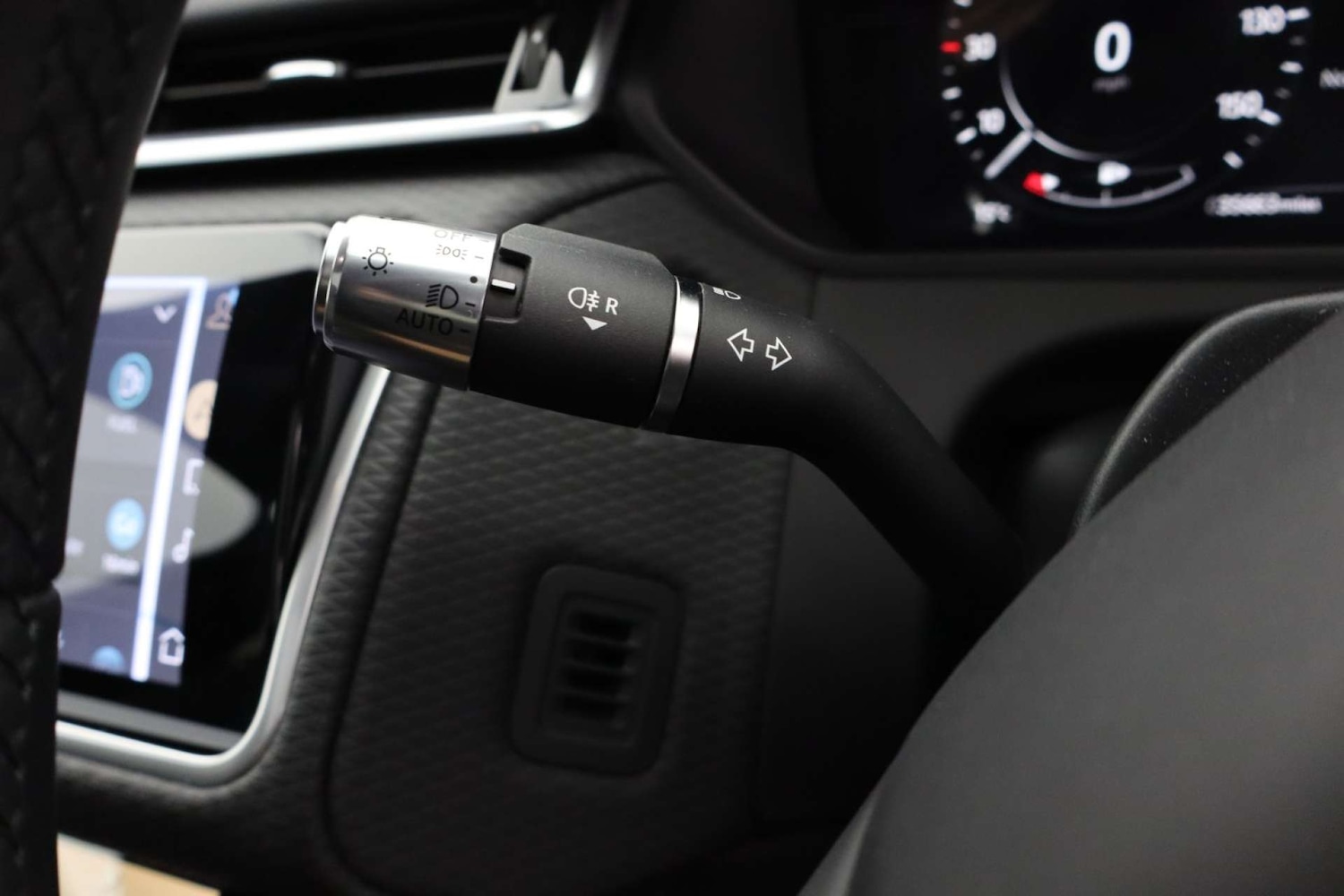 Used Land Rover Range Rover Velar 2021 for sale - 76601815: Photo 40