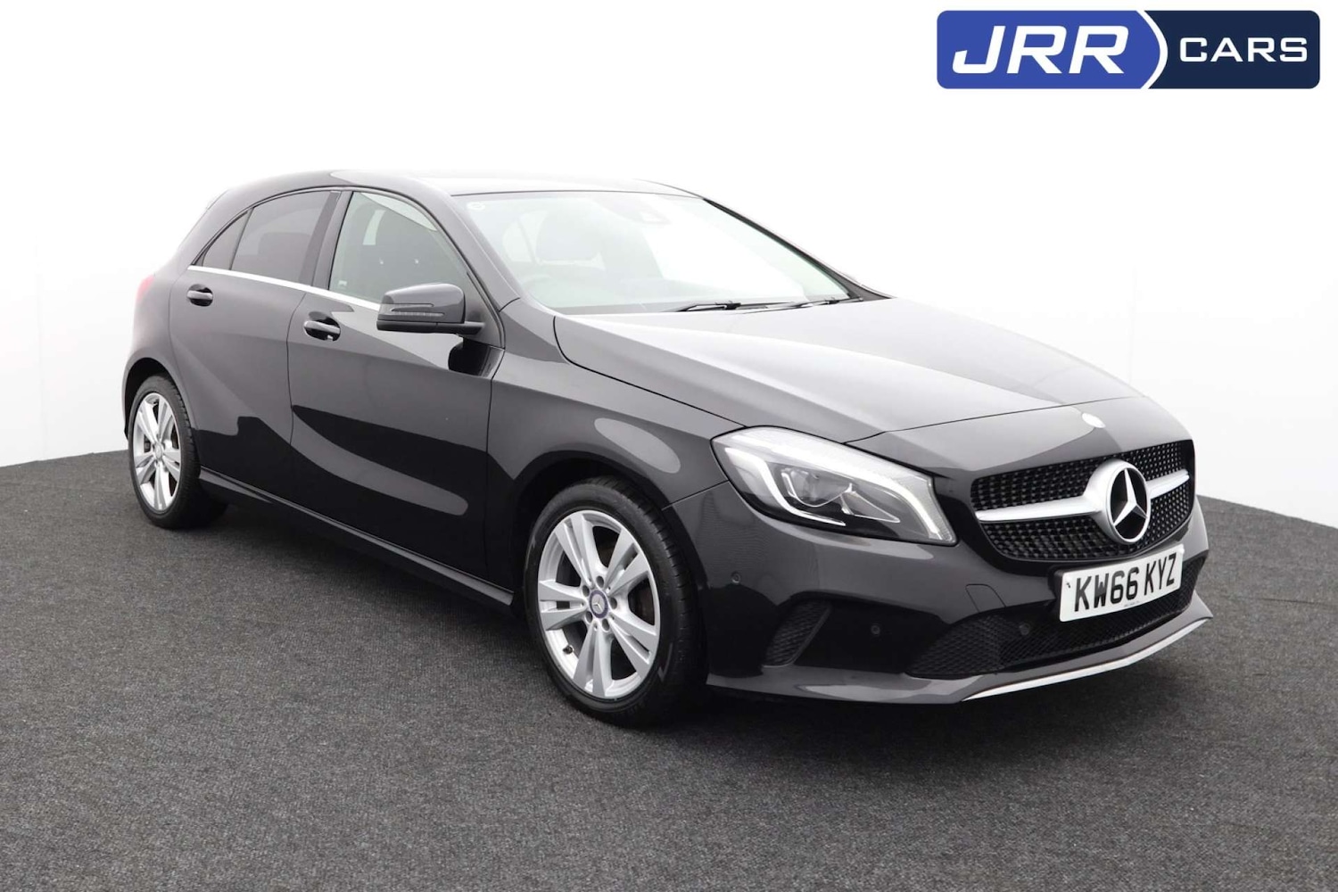 Used Mercedes-Benz A-Class 2017 for sale - 77903111: Photo 1
