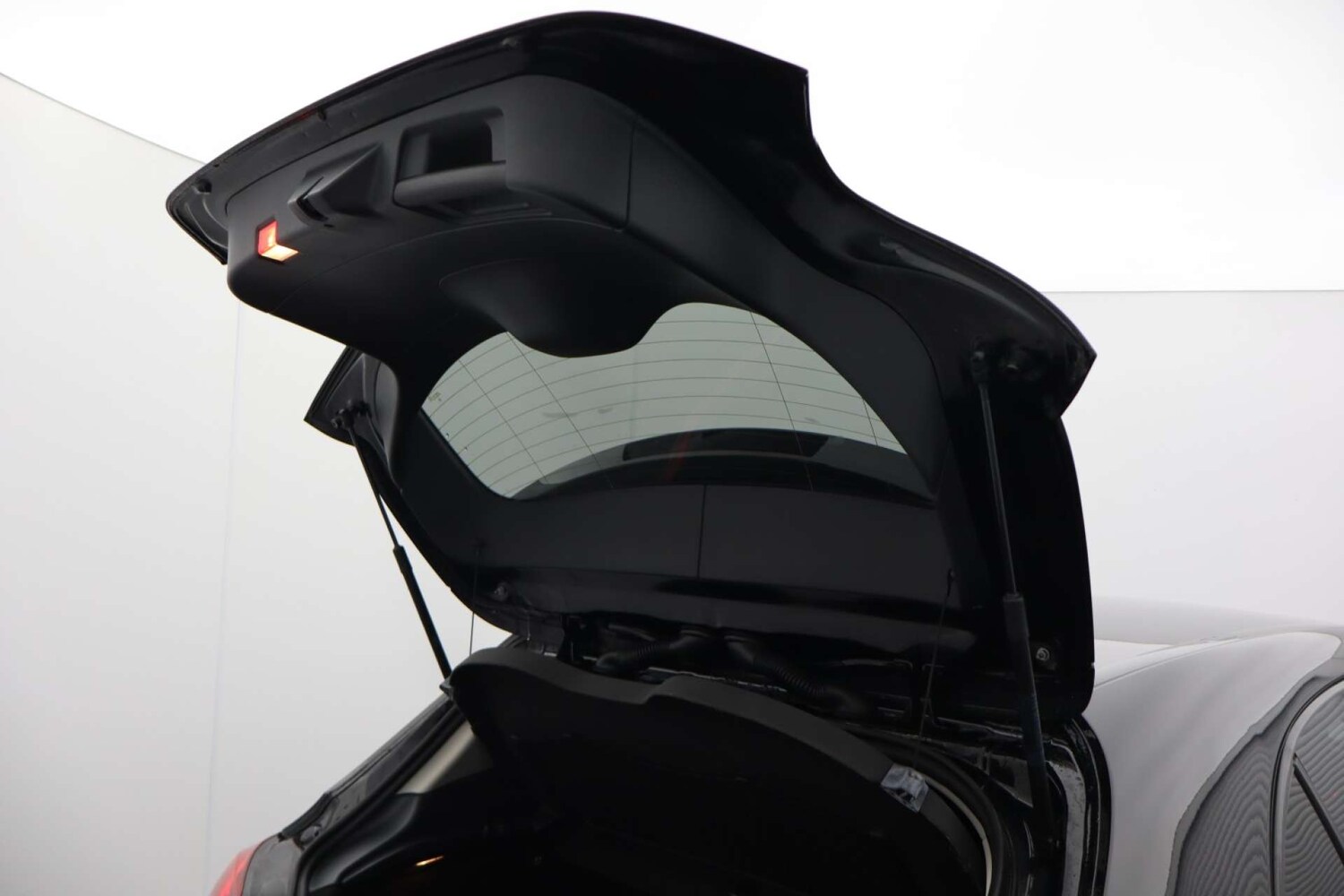 Used Mercedes-Benz A-Class 2017 for sale - 77903111: Photo 24