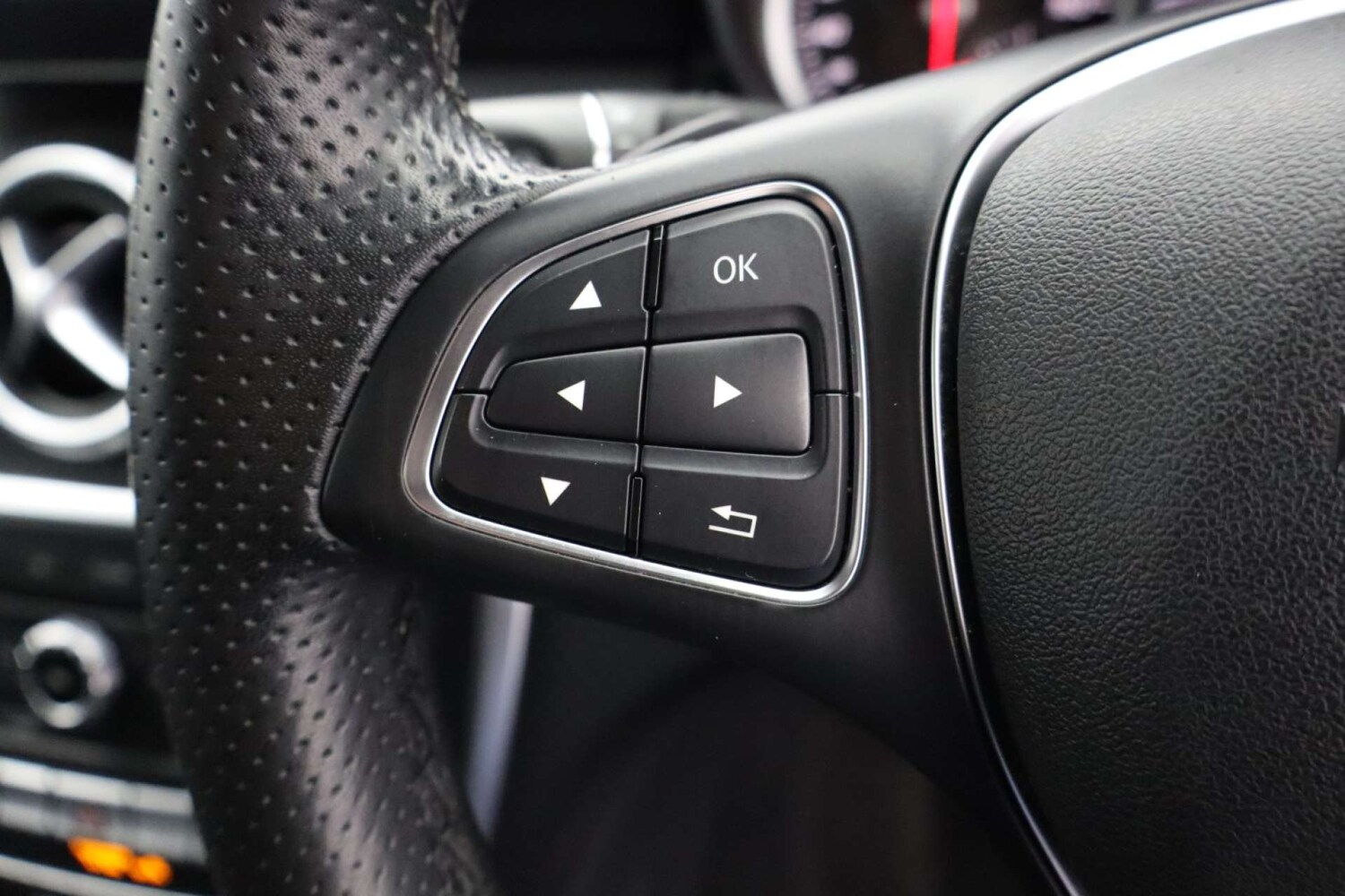 Used Mercedes-Benz A-Class 2017 for sale - 77903111: Photo 35