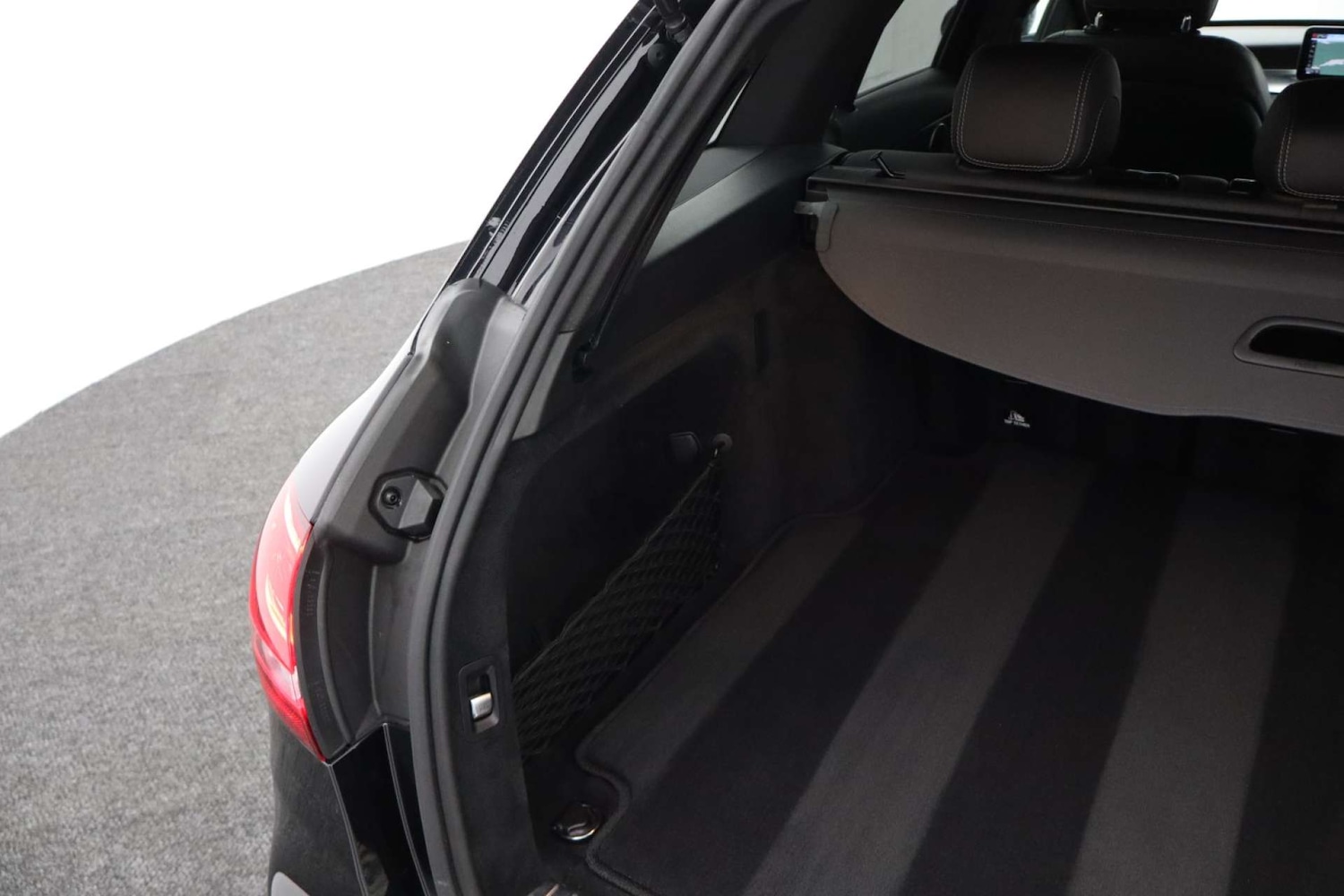 Used Mercedes-Benz C Class 2021 for sale - 76422513: Photo 26