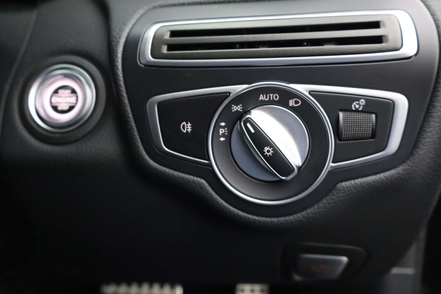 Used Mercedes-Benz C Class 2021 for sale - 76422513: Photo 44