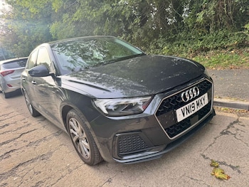 Used Audi A1 2019 for sale - 76182642: Photo 2