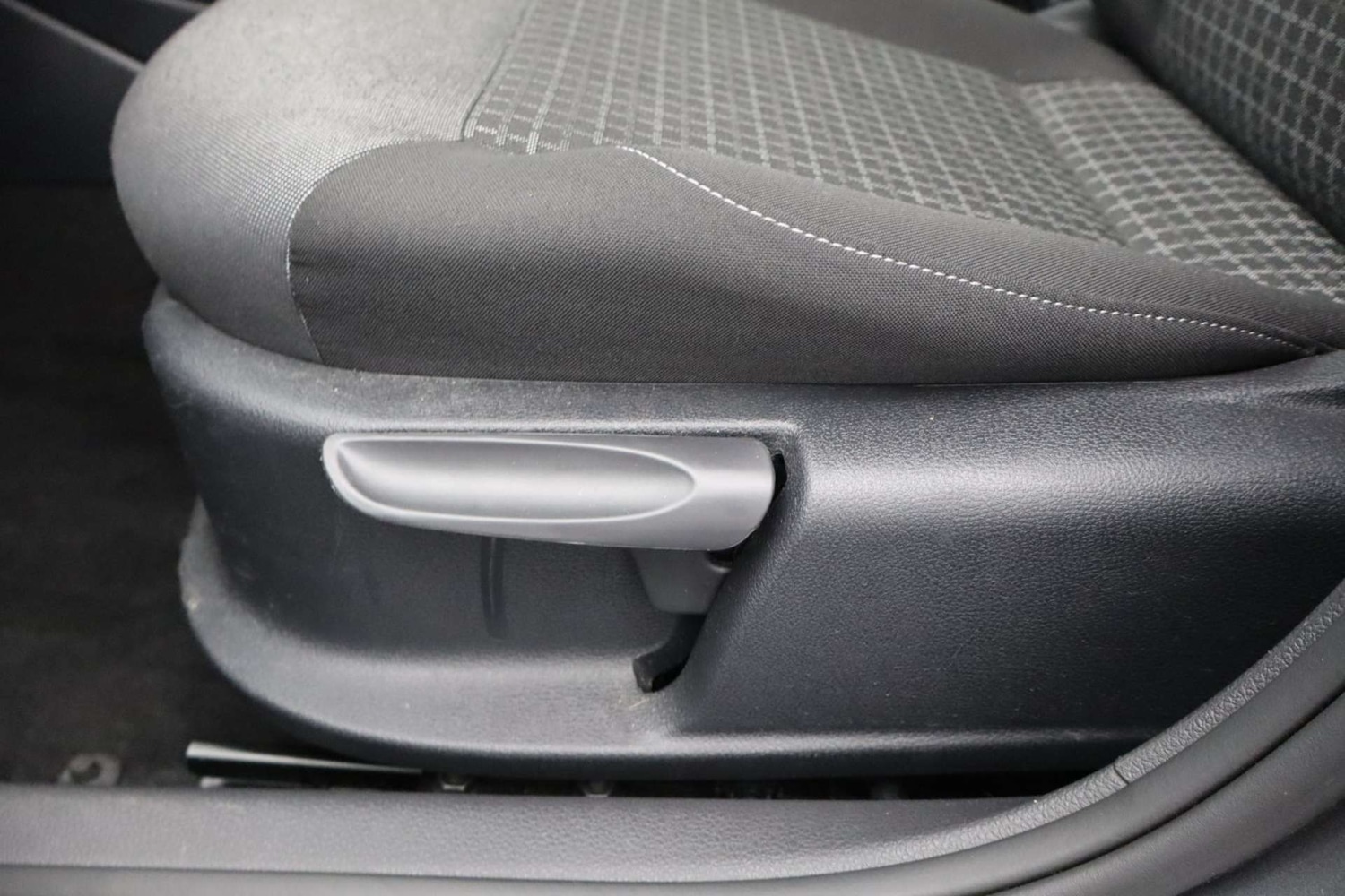 Used Volkswagen Polo 2016 for sale - 77088696: Photo 32