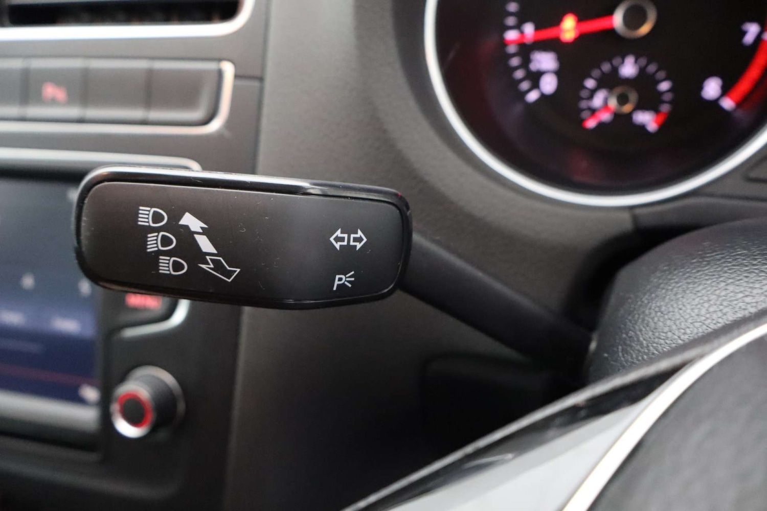 Used Volkswagen Polo 2016 for sale - 77088696: Photo 37