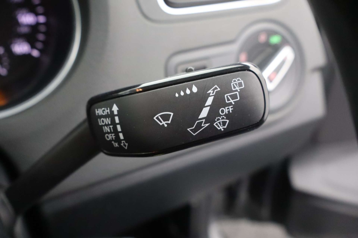 Used Volkswagen Polo 2016 for sale - 77088696: Photo 39