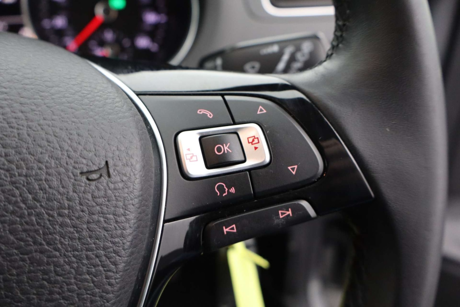 Used Volkswagen Polo 2016 for sale - 77088696: Photo 40