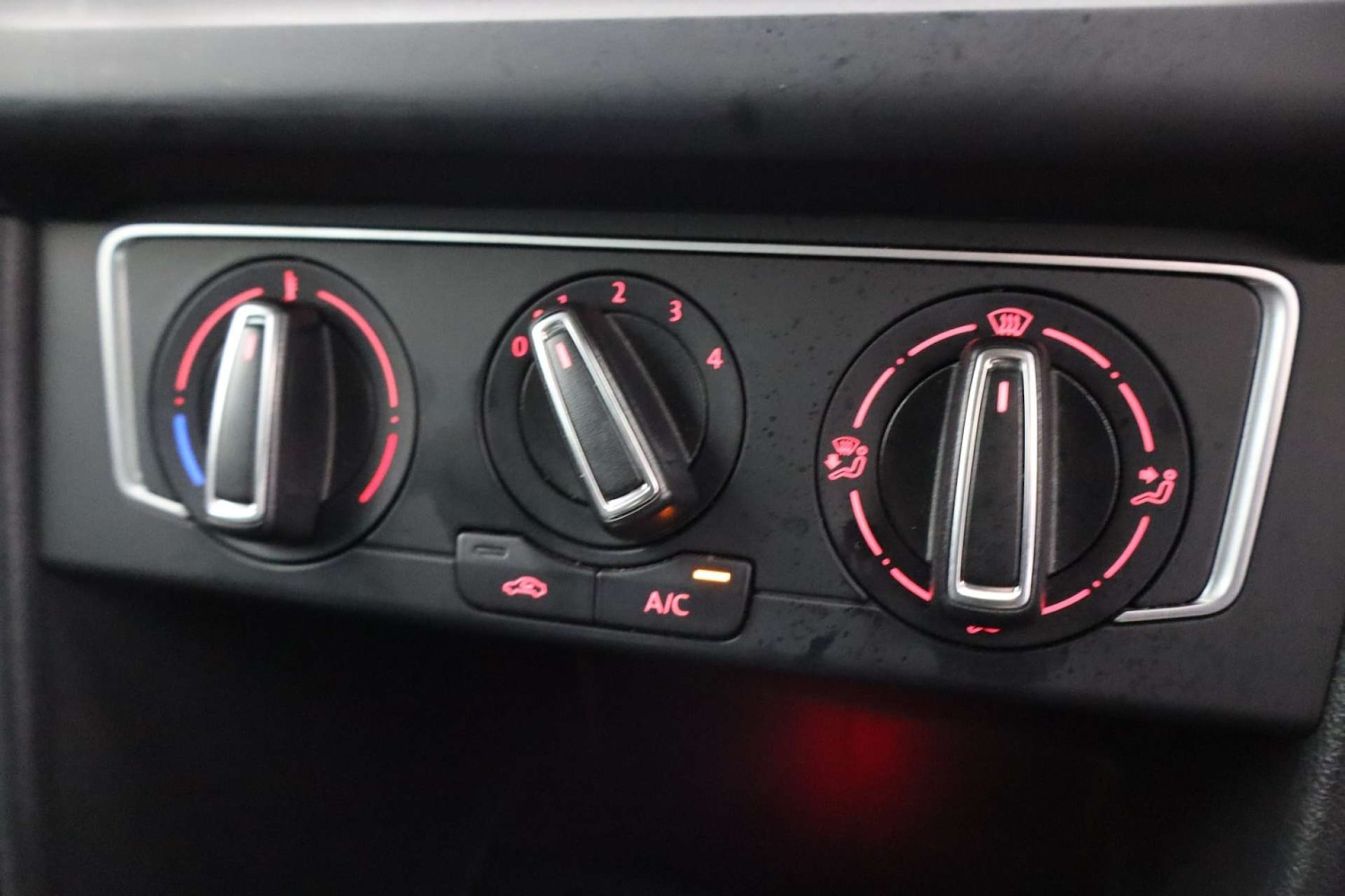 Used Volkswagen Polo 2016 for sale - 77088696: Photo 47