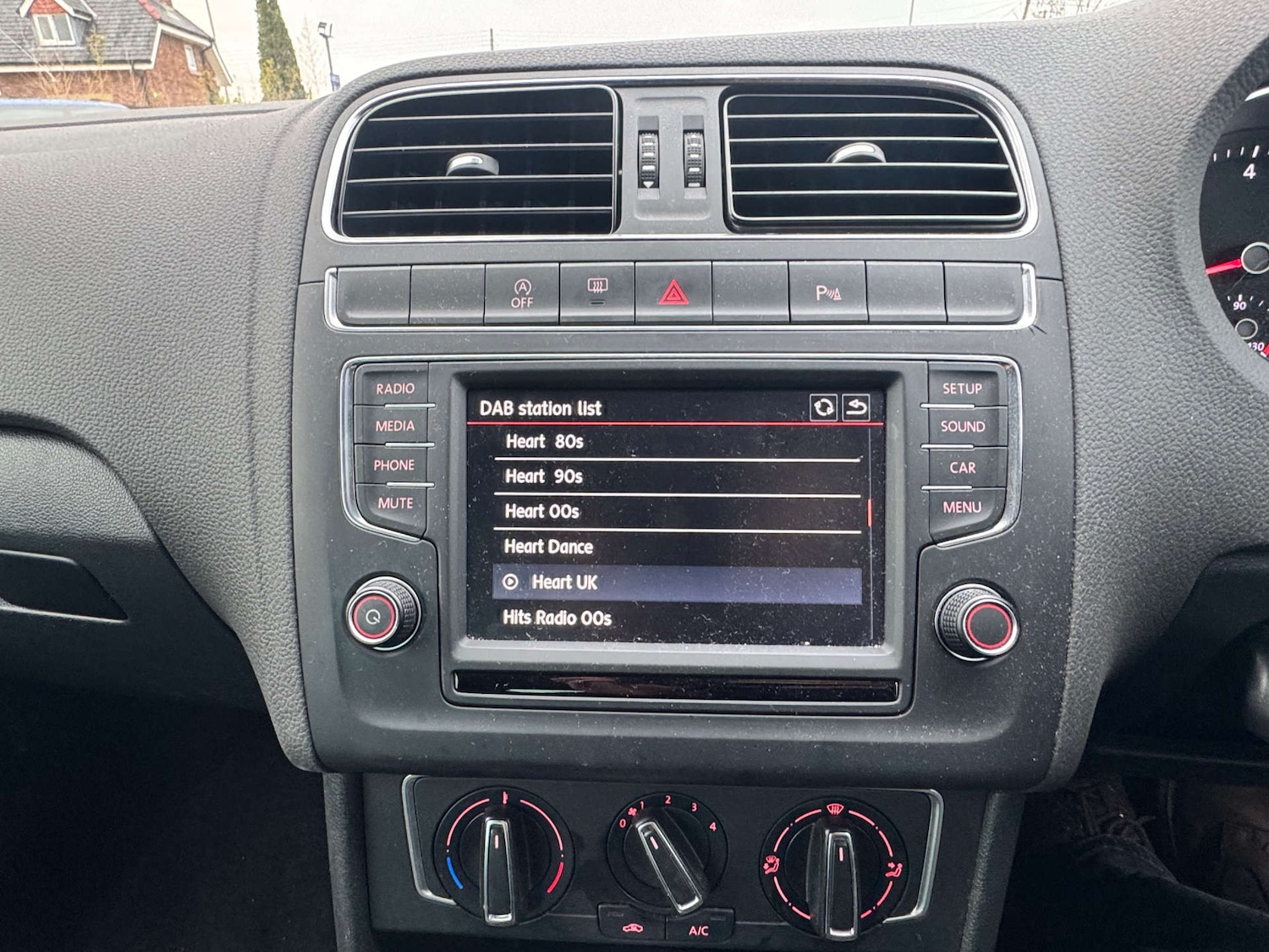 Used Volkswagen Polo 2016 for sale - 77088696: Photo 9