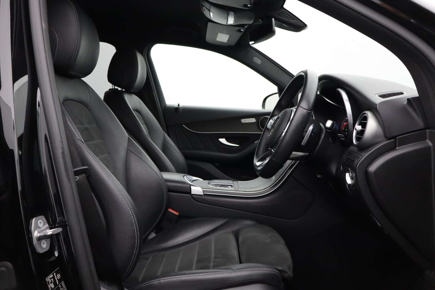 Used Mercedes-Benz GLC 2019 for sale - 76601874: Photo 10