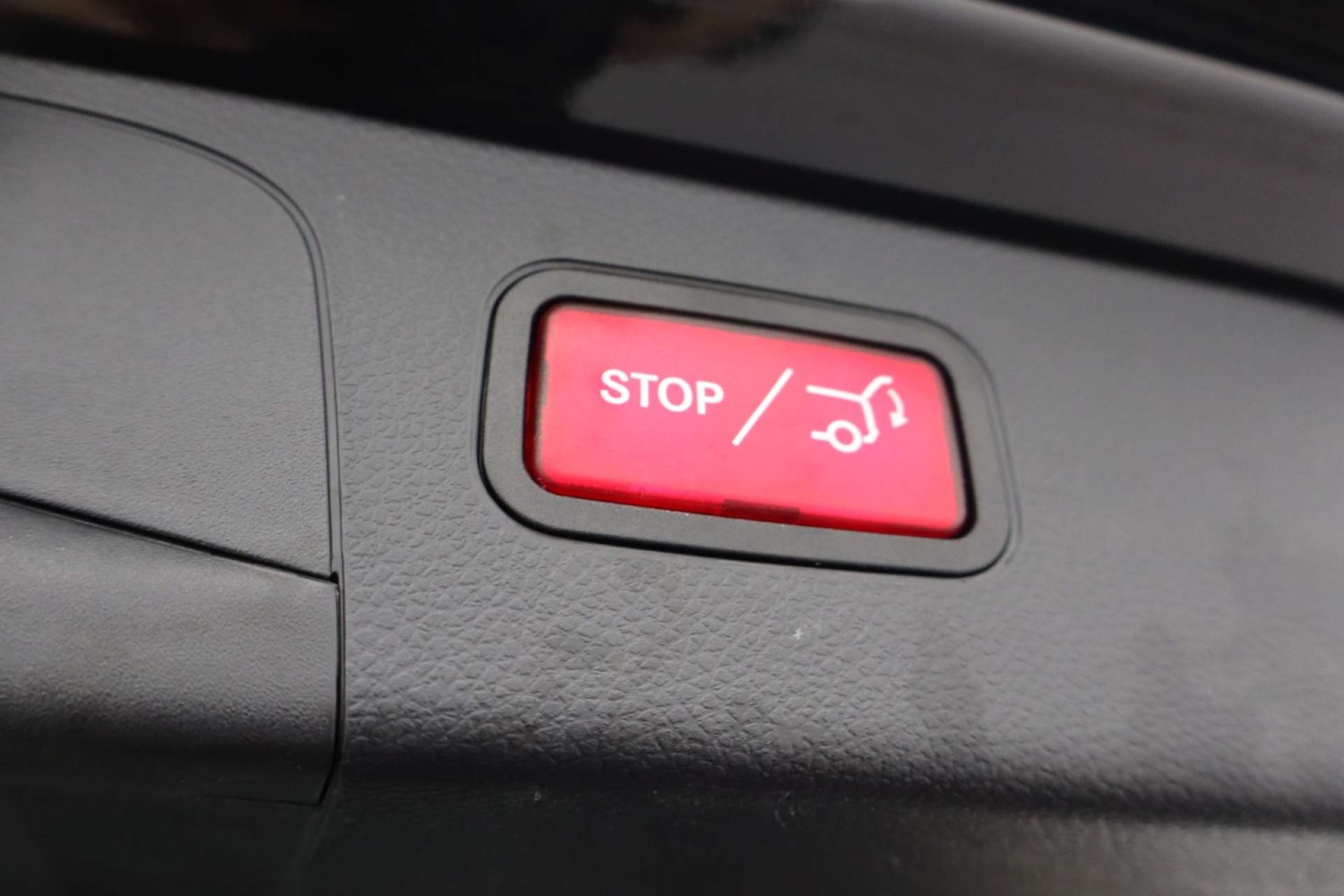 Used Mercedes-Benz GLC 2019 for sale - 76601874: Photo 27