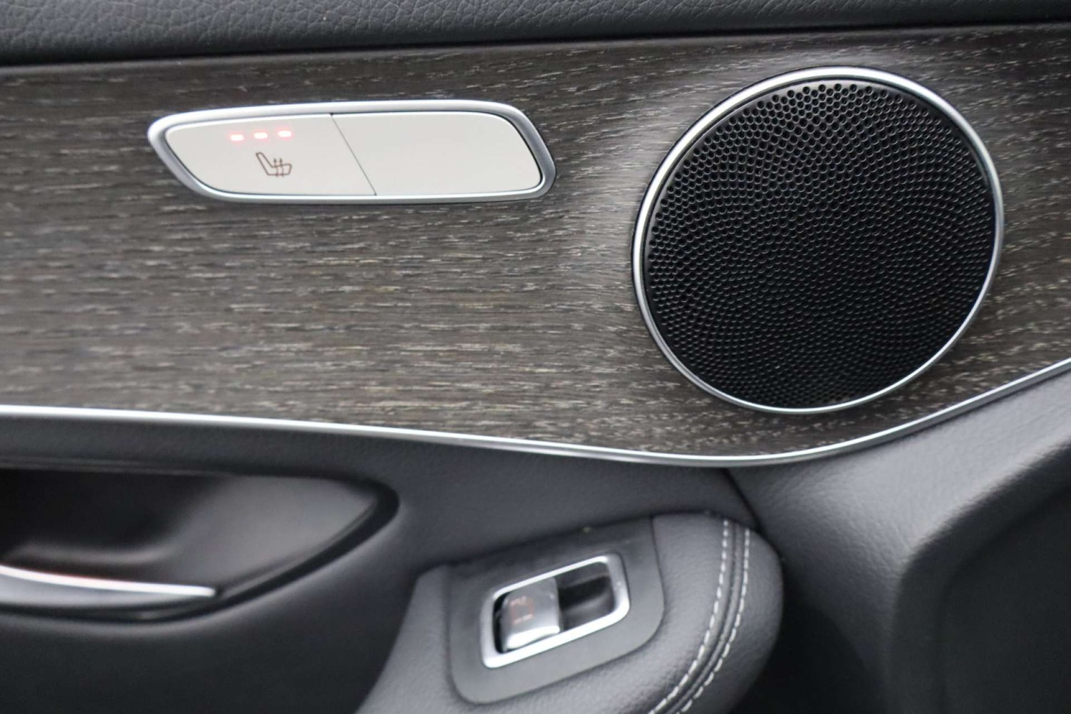 Used Mercedes-Benz GLC 2019 for sale - 76601874: Photo 37