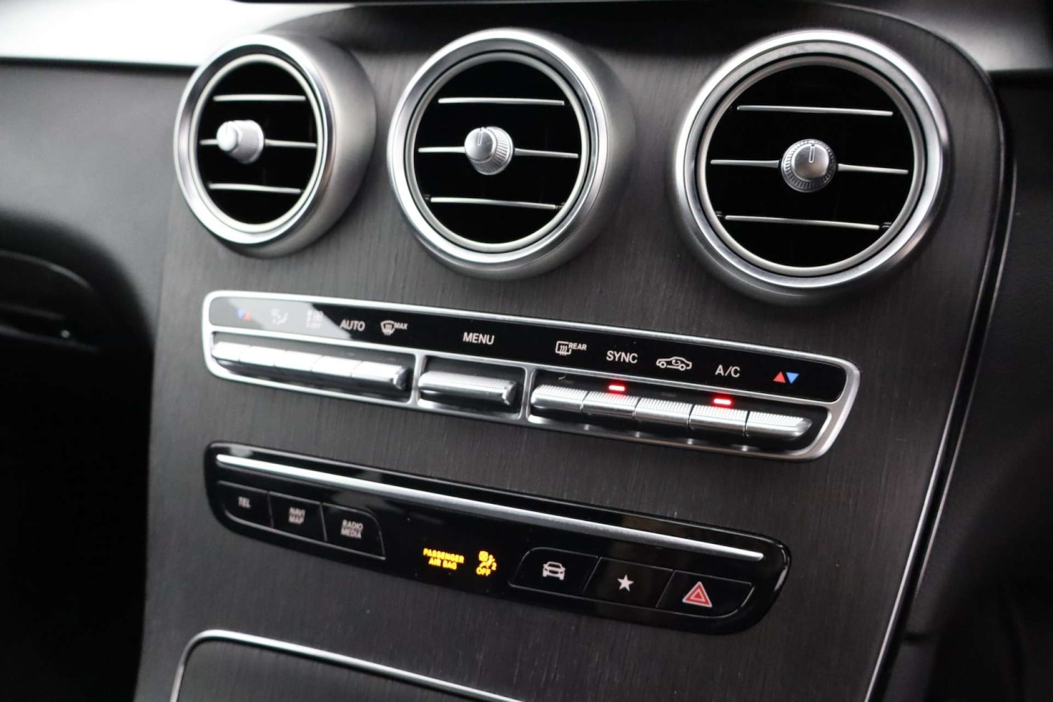 Used Mercedes-Benz GLC 2019 for sale - 76601874: Photo 53