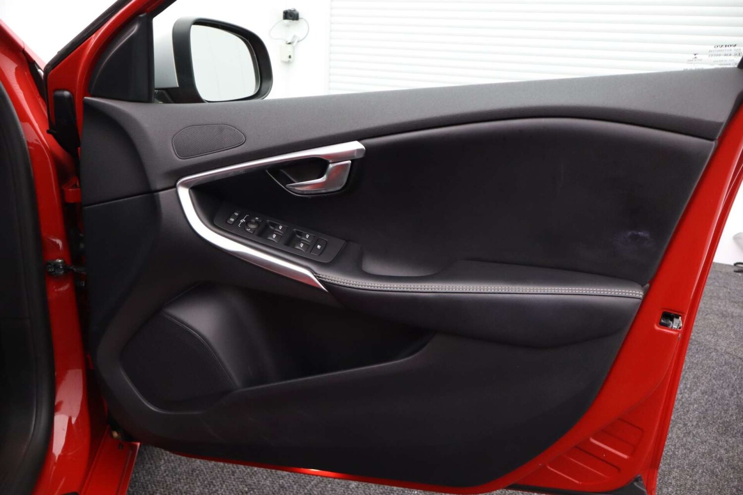 Used Volvo V40 2017 for sale - 76182653: Photo 19