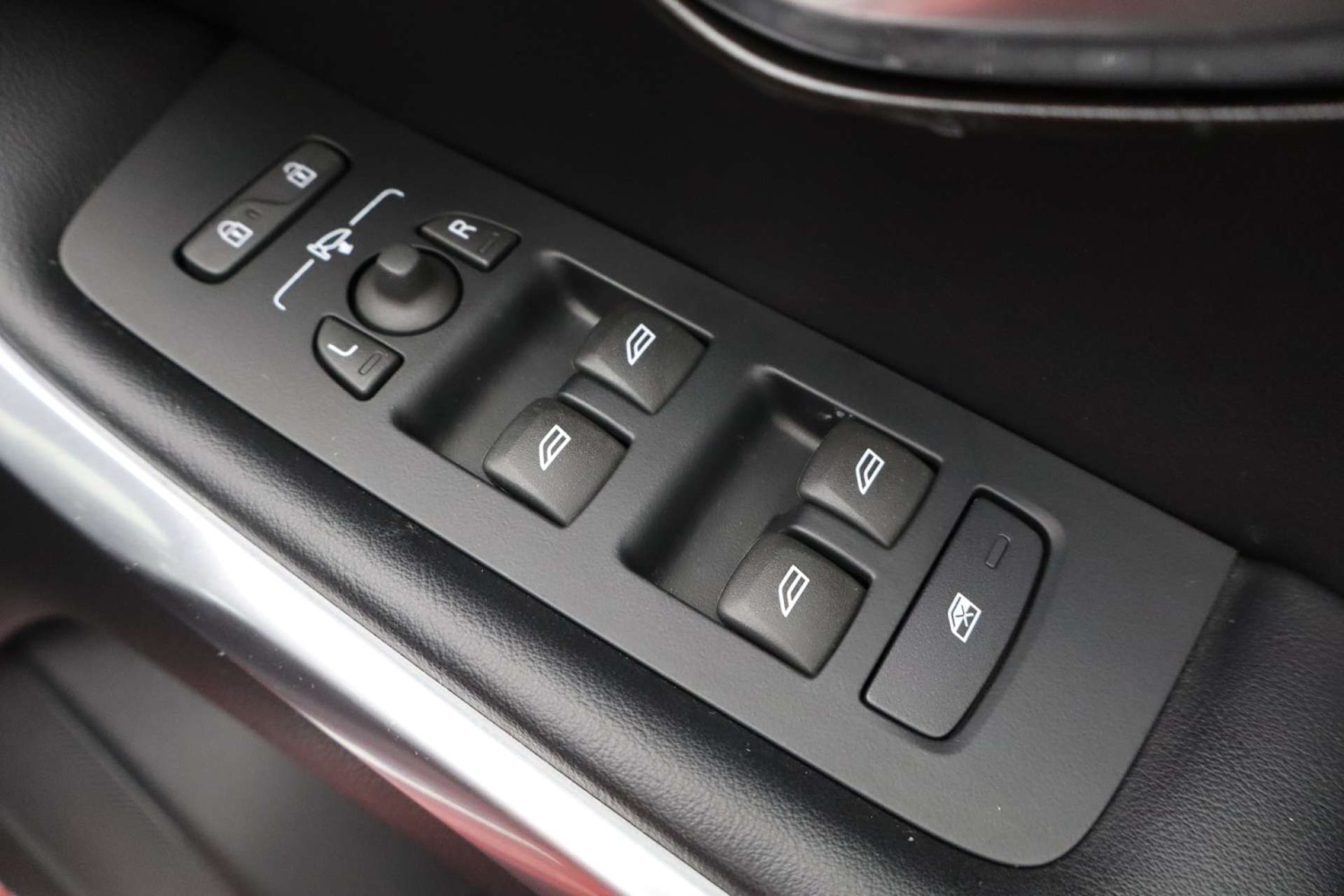 Used Volvo V40 2017 for sale - 76182653: Photo 20