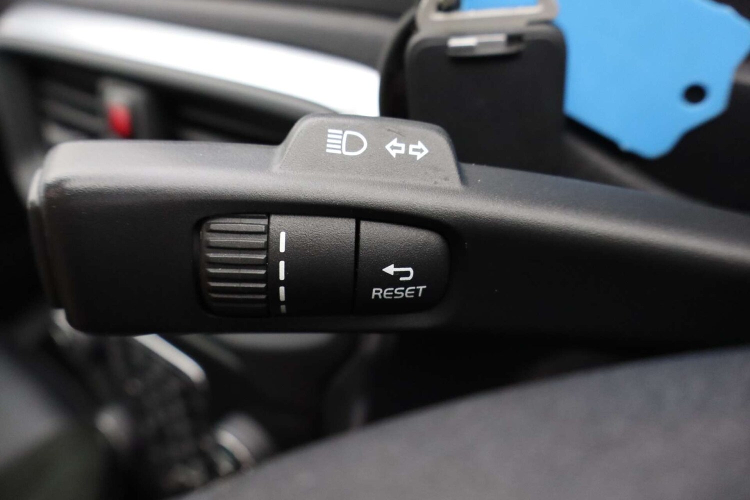 Used Volvo V40 2017 for sale - 76182653: Photo 26