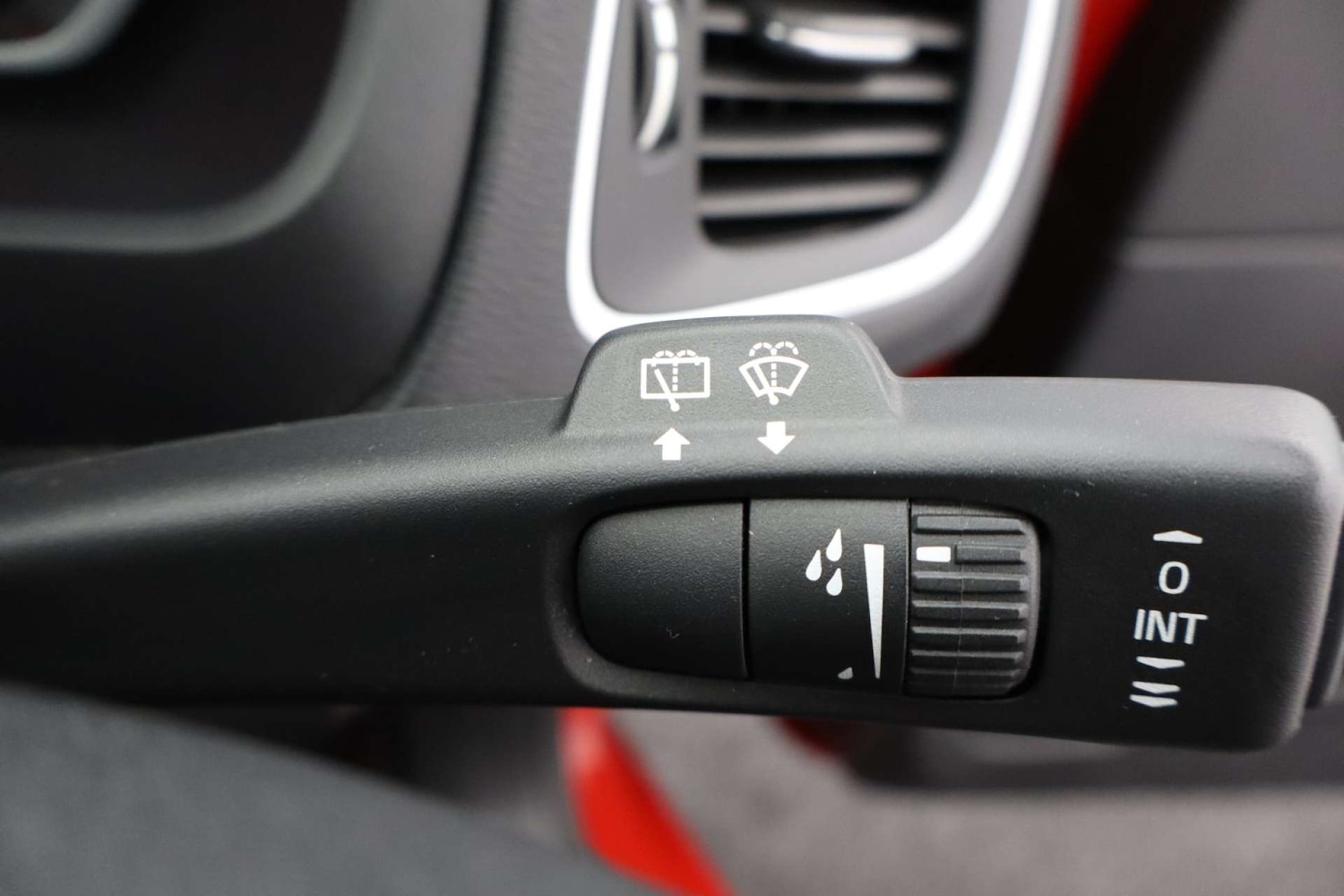 Used Volvo V40 2017 for sale - 76182653: Photo 27