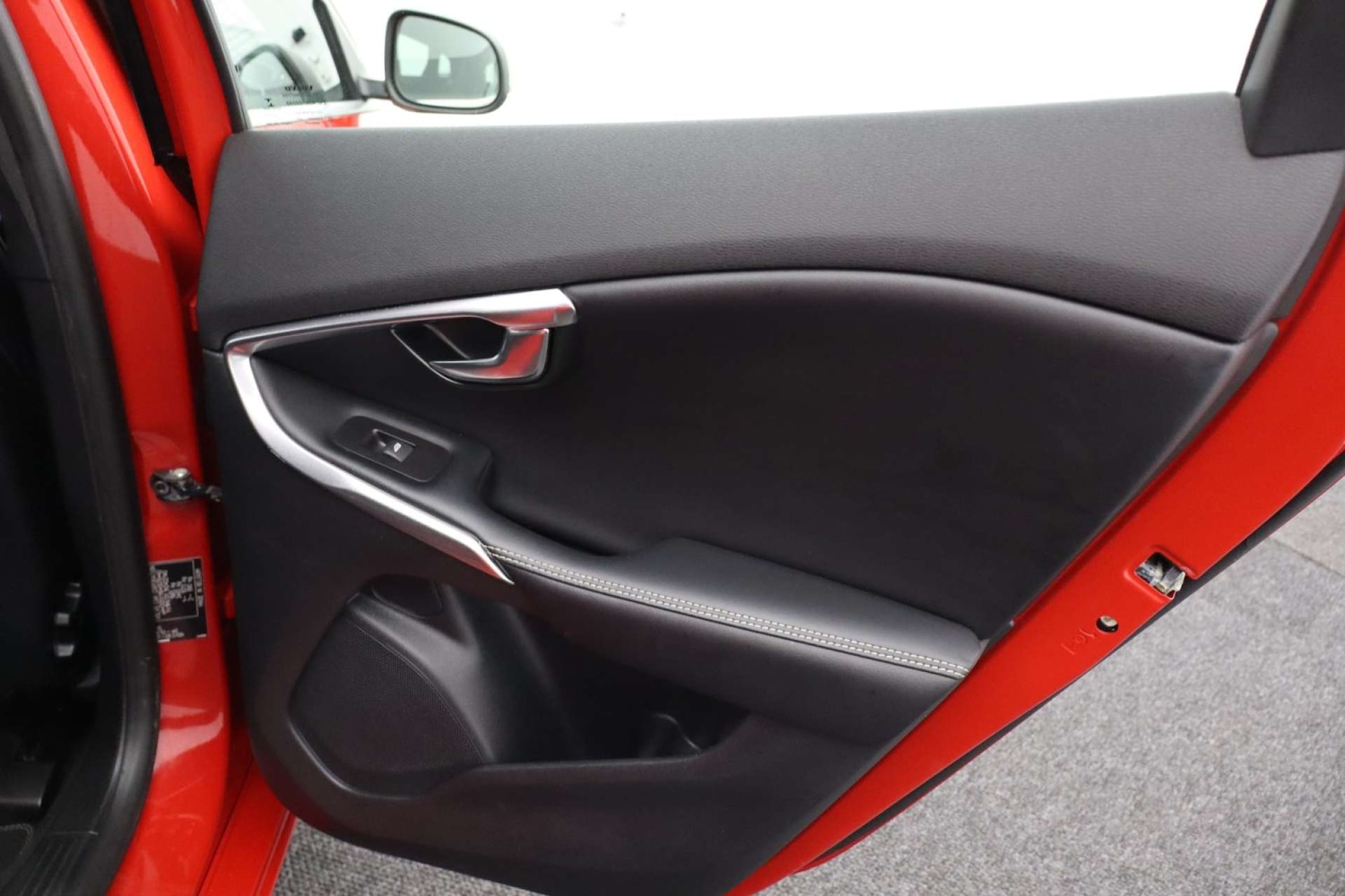 Used Volvo V40 2017 for sale - 76182653: Photo 34