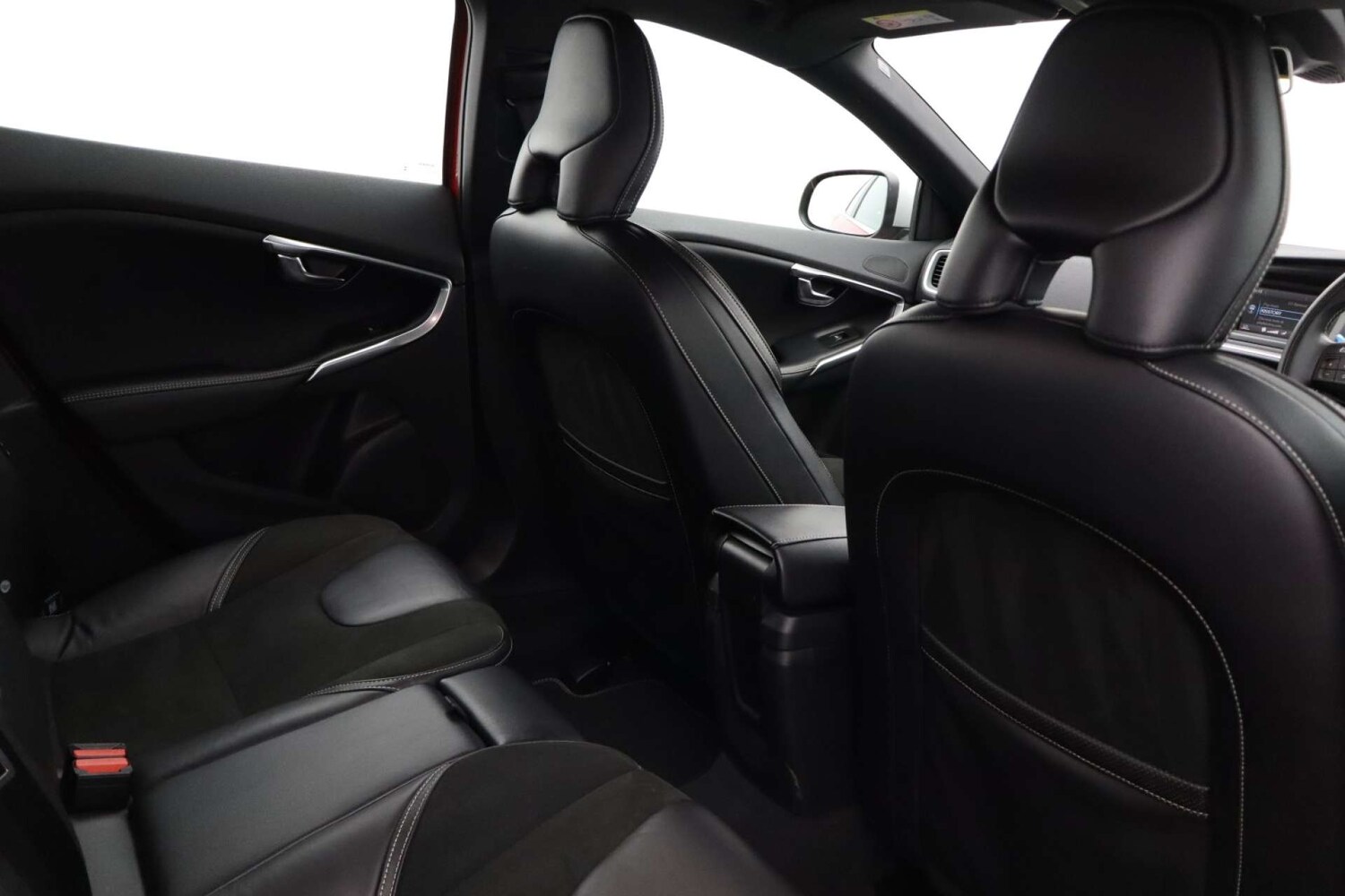 Used Volvo V40 2017 for sale - 76182653: Photo 36